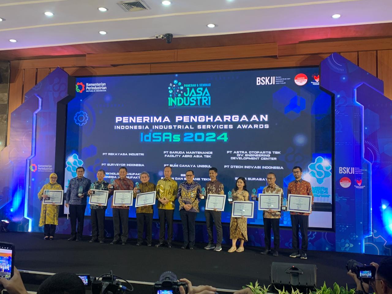 e-Manufaktur Raih Penghargaan Kementerian Perindustrian atas Kontribusi dalam Penguatan Ekosistem Jasa Industri Nasional